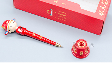 大學(xué)文創(chuàng)產(chǎn)品設(shè)計(jì)應(yīng)該怎么做？